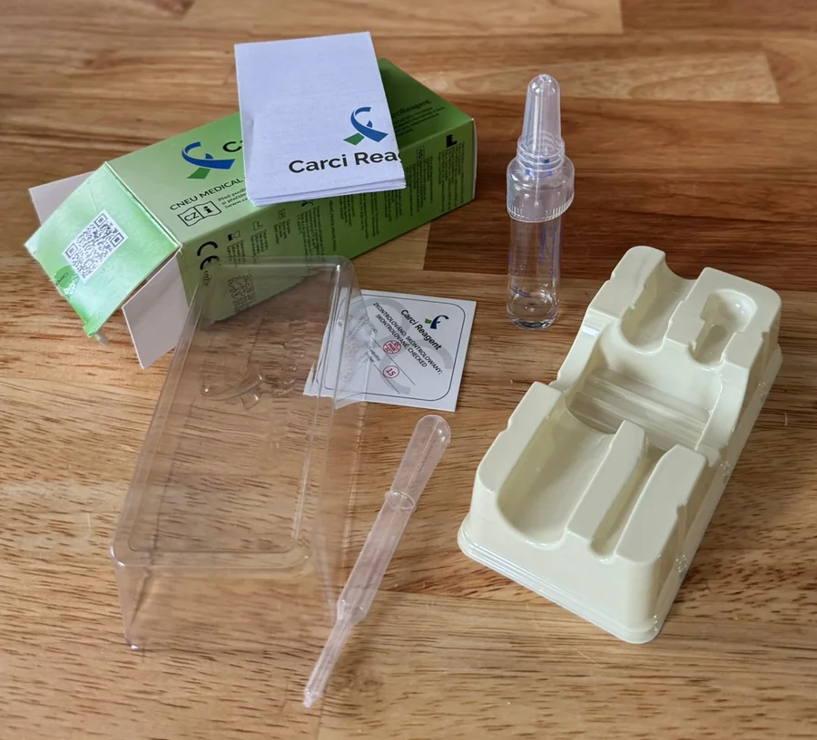 Obsah balení testu Carci Reagent